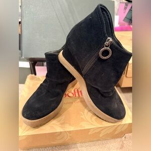 Sofft Black Suede Ankle Boots with Brown Soles